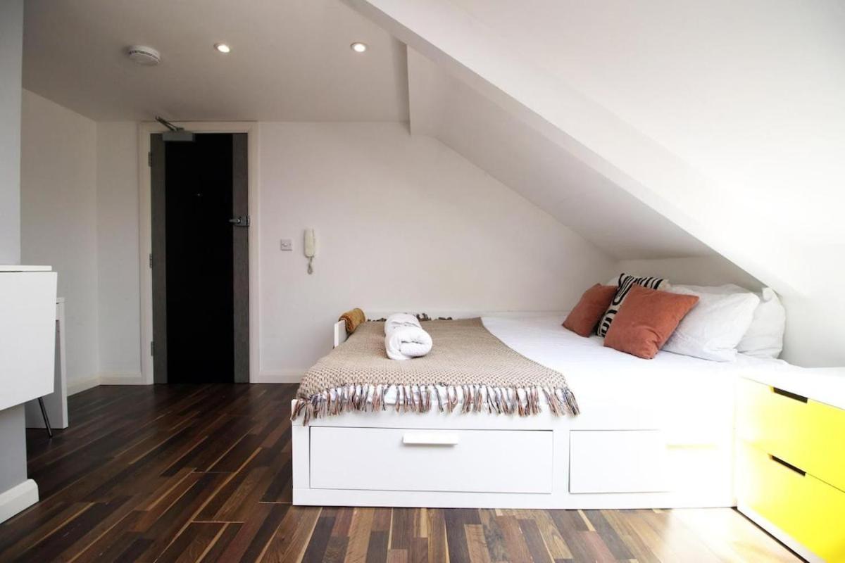 Chic & Trendy Studio Кардифф Экстерьер фото